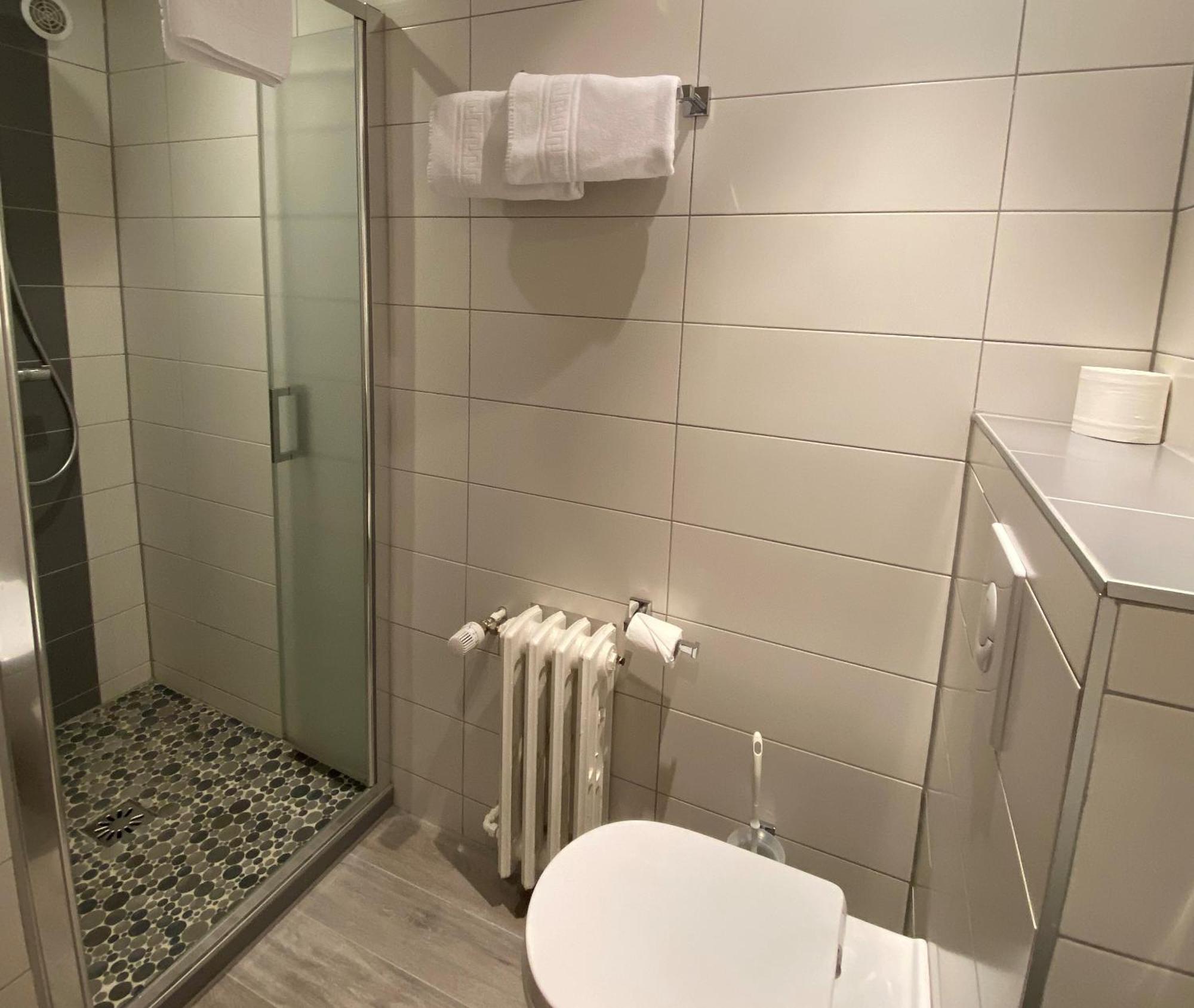 Hotel Restaurant Aux Trois Roses La Petite-Pierre Zewnętrze zdjęcie