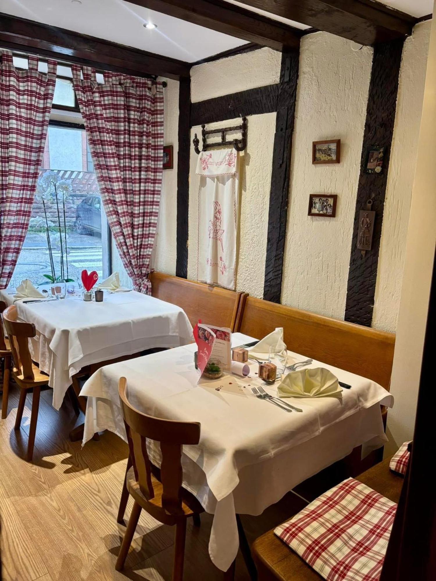 Hotel Restaurant Aux Trois Roses La Petite-Pierre Zewnętrze zdjęcie